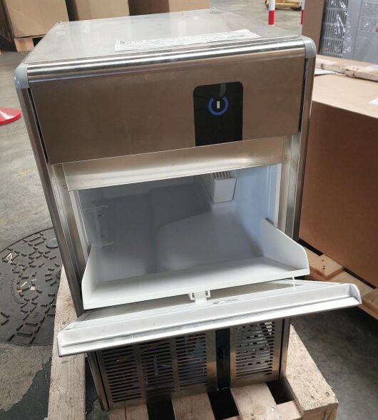 -machine-a-glacons-creux-a-air-25-kg-systeme-a-palettes-k25a